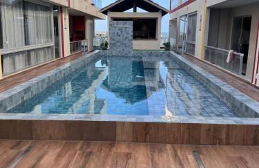 Paris Salinas - Photo 5