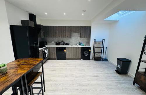 Ash Residence - Lovely 2 spacious bedrooms city centre flat with private parking - Photo 21