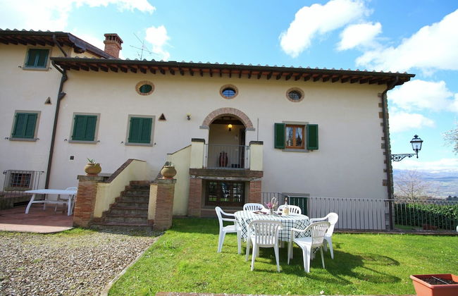 Farmhouse in Tuscany With Pool and Valley Views - Foto 27