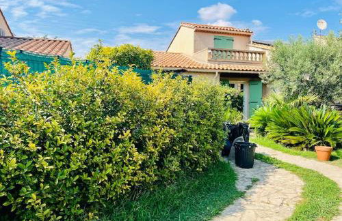 Studio Soleil - Piscine, Parking, Jardin, Calme, Wifi, 2 personnes - Foto 34