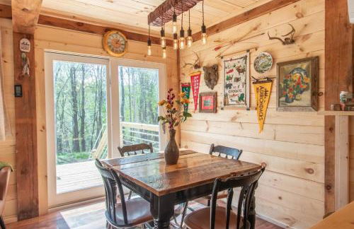 Cabin w Hot tub, 24 acres, 30 min to Gore, MtnView - Foto 12