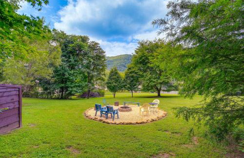 Dreamy Damascus Cabin about 1 Mi to Appalachian Trail - Foto 2