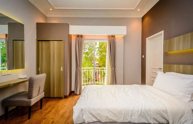 Villa Kota Bunga Puncak 2 Bedroom - Photo 2