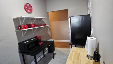 Suites on East Side near Whole Foods, Brown University, Miriam Hospital, MBTA, Downtown, - Foto 3