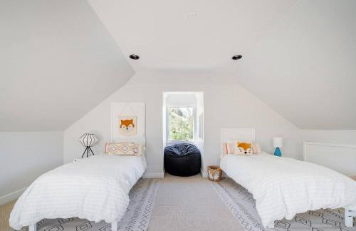 Serene Millerton Lake Villa w/ Panoramic Lake View - Foto 47