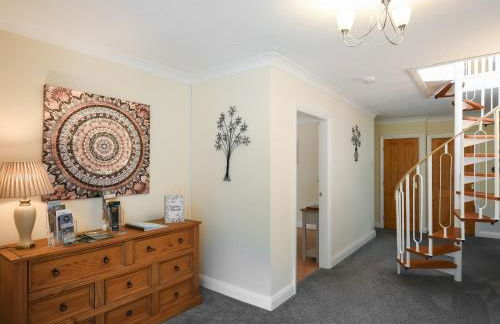 The Bungalow - Photo 21