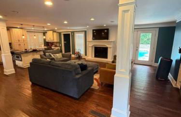 Lithonia 4 Bedroom Home with Private Pool Year Round Hot Tub and Pool Table Sleeps 10 Pet Friendly - Foto 59