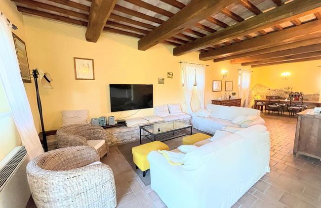 Detached Villa - Sleeps 10 - Pool - Pergola - Playground for Children - Wifi - Foto 27