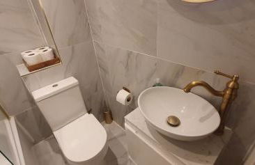 Luxurious Flat 19min from London, 7min to station - Photo 13