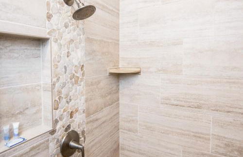 The All-Suite Century Oak House - Steps to Remi's Ridge & Hayes Hollow - Photo 12