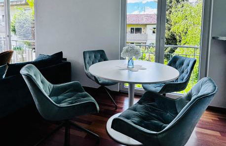 Lakefront View Entire Apartment with 2 bedrooms, 2 full bathrooms & Balcony Waterview - Foto 46