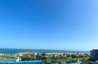 Apê a 450mt Praia da Vila - split, piscina com vista, BBQ e garagem coberta - Photo 21