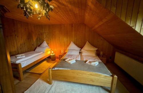 Almgasthaus Knöpflesbrunnen Vierbettzimmer 2 - Foto 2