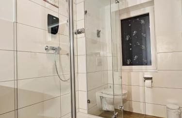 Schöne Ferienwohnung 80m2, 3 Schlafzimmer, 2 Bäder, Zentrumnah, 3OG - Photo 24