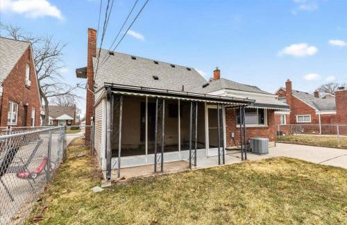 Near Greenfield Village-Downtown Dearborn-Oakwood - Foto 11