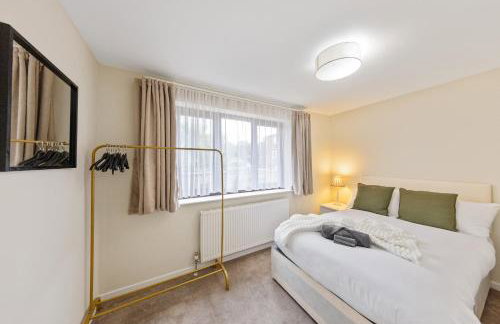 The Belvedere Stay - Free Parking, Spacious Garden, Super King Bed - Foto 32