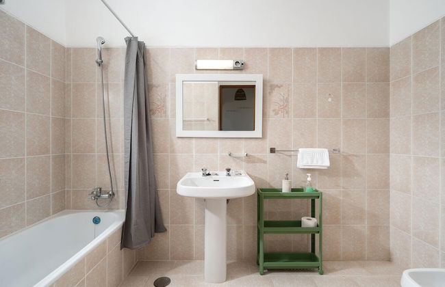 Villa Harpista in Guia by Ideal Homes - Photo 16