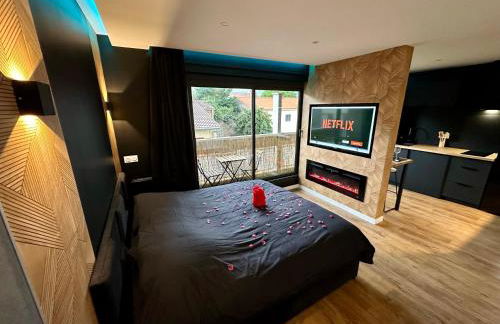 Le Temple - Love Room au coeur des remparts - Foto 4