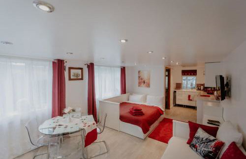 Cannock Chase Guest House Self Catering incl all home amenities & private entrance - Foto 8