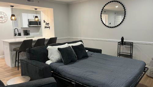 Newly Renovated Villa with King Bed and Amenities, 1 mile to Mohegan Sun - Foto 5