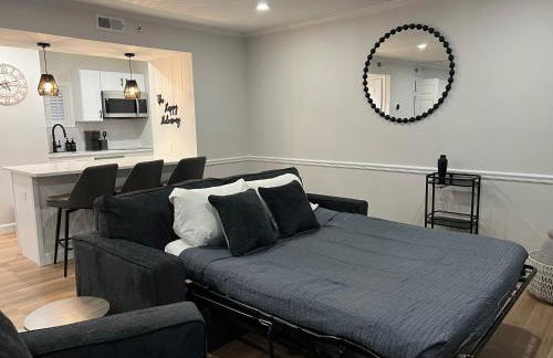 Newly Renovated Villa with King Bed and Amenities, 1 mile to Mohegan Sun - Foto 5