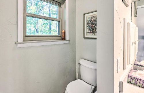 Furnished Deck with Views Hot Springs Cottage - Foto 16