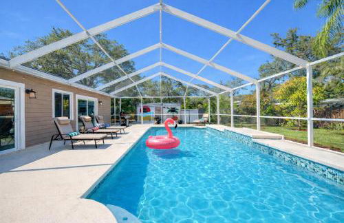 Stunning Gem Home w Heated Salt Pool & Game Room - Foto 2