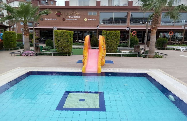 Studio Apartment at Longbeach - Foto 27