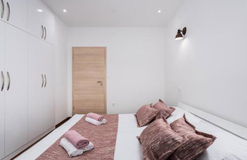 Seaside Villa near Trogir - Poljica - Photo 15