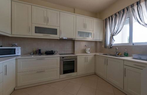 Grand Suites with Private Pools - Photo 61