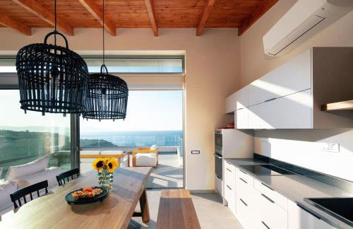 Villa Balance, Unwind with Panoramic Sea Views, by etouri - Foto 17