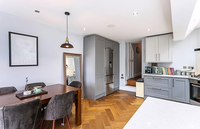 Modern and Spacious Colliers Wood Home - Foto 33