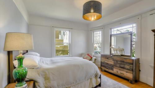 Light filled Condo 3 Bedrm with enclosed sunny backyard - Foto 4