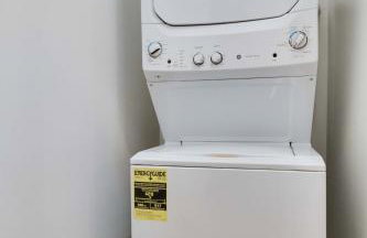 Brand New Designer Townhome in the Middle of Town - Foto 29