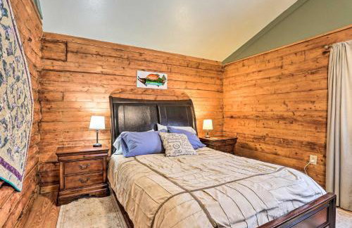 Snowshoe Cabin with Gas Grill Fish and Hike! - Foto 13