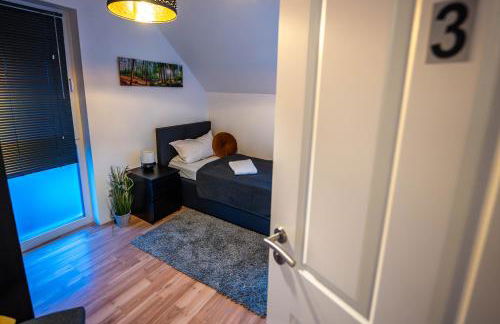 Premium Monteurhaus für Teams nahe Wolfsburg VW I Neubau I Parkplätze I B2B Rechnung mit MwSt I 3 Häuser auf einem Grundstück - Foto 44