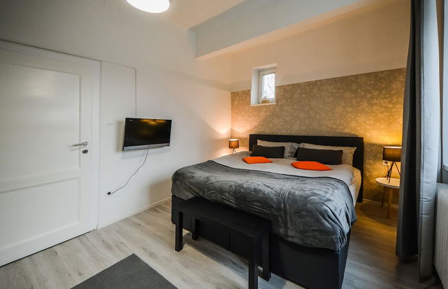 Kavon Apartments - Photo 2