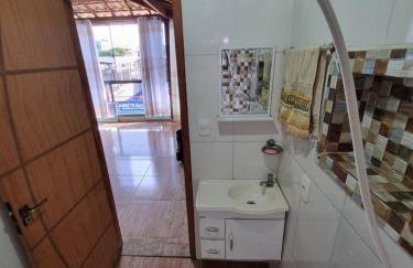 Lindo Apartamento, WiFi Rápido, 2 Banheiros, Suíte, Sala Confortável, Cozinha Completa, Microondas, Entrada Privativa, Perto do Shopping Pátio Matosinhos, 5 min do Centro Histórico - Foto 38