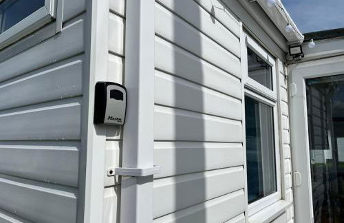 Rosy's Retreat-Cosy Beach Chalet Escape in Bacton Norfolk - Foto 77