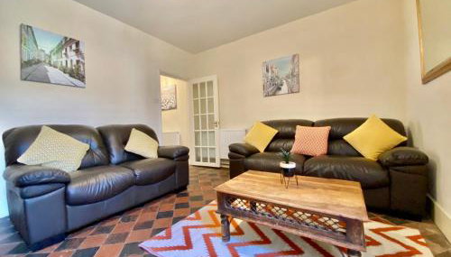 EasyRest House 1 Grantham - 6 Beds & Free Parking - Spacious & Comfy - Access to A1, Town Centre & Shops - Foto 2