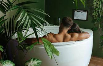 La Suite Chammarzt - Insolite - Escapade à deux -JungleRoom - baignoire balnéo privative - centre historique - Foto 3