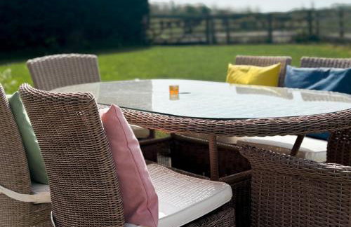 Luxury Barn Conversion with Hot Tub- 'Blackbird' - Foto 16