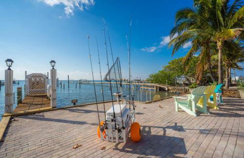 Family Tides - Photo 37