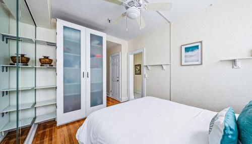 Poolside Oasis with Beach Access - Foto 4