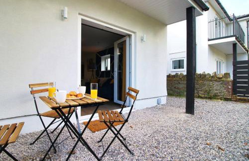 Casa di pietra - Cardiff City centre apartment with patio, Free private parking - Foto 47