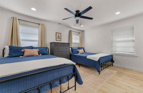 NEW! CowboyPool* 2Kings* Sleeps12* GroupTrip* - Foto 17