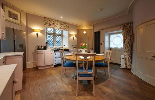 The Hunting Tower Chatsworth Estate - Photo 11