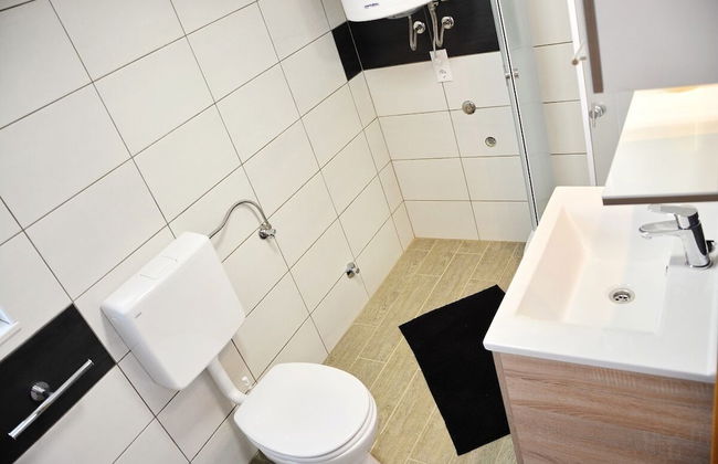 Charming Apartment in Vrsi Mulo, Great Place in Dalmatia for Family Vacation - Photo 7