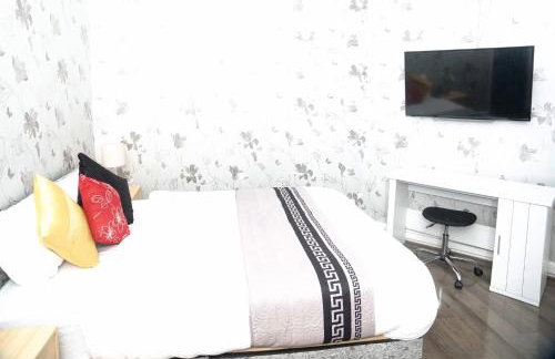 CHEADLE HOUSE HOLIDAYS - Foto 27