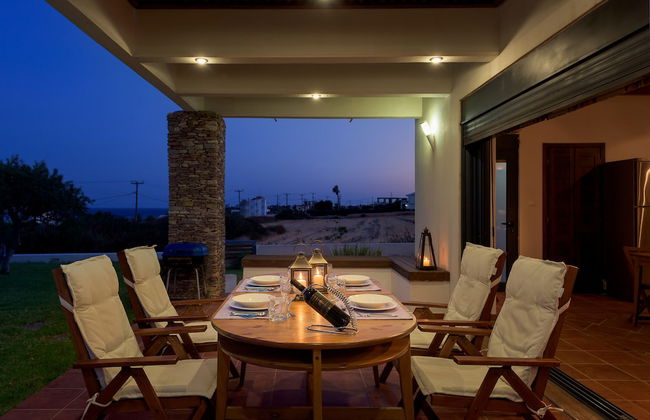 Cristelia Luxury Sea Front & Pool Villa - Foto 22